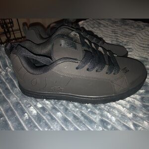 DC Men's Charcoal Black Sneakers